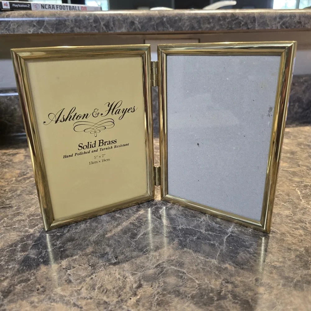Ashton & Hayes Brass Photo Frame Picture 2 Folding Polished Vintage 5x7‎